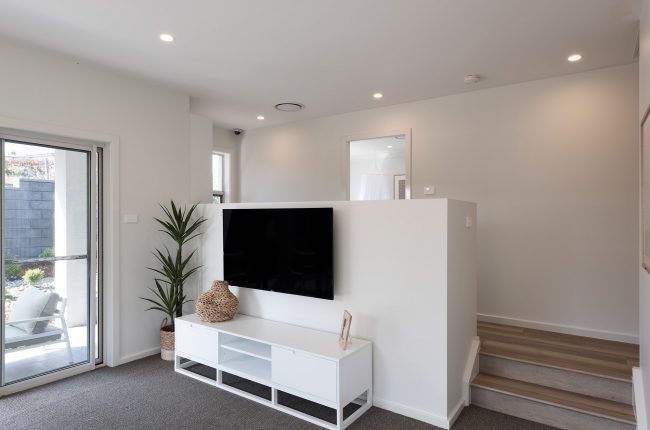 Noosa 223 rumpus room with wall mounted television