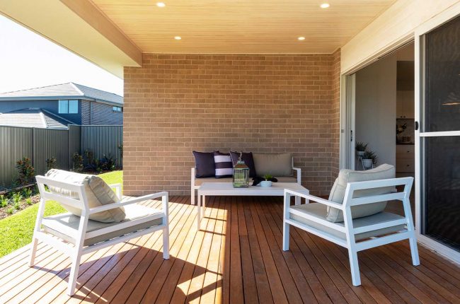 Southport 217 outdoor entertaining area with timber deck