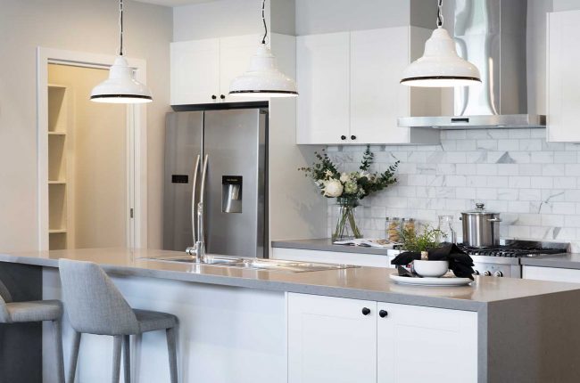 Southport 217 kitchen design with marble style brickwork