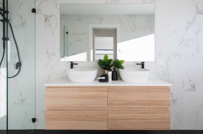 Coolum 266 ensuite design with marble walls