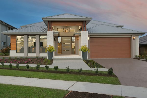 Carolina 1 302 display home in Thornton