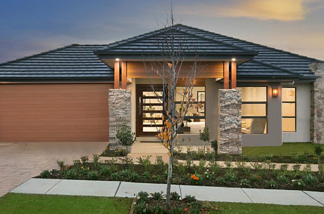 Kirra 236 Display Home Facade with stone pillars