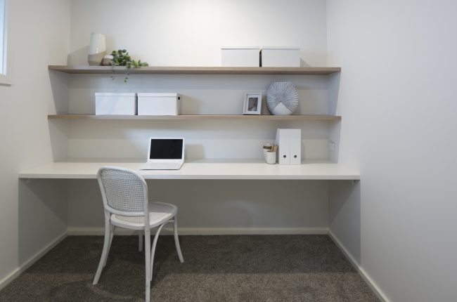 Carolina 1 311 study nook with white colour scheme